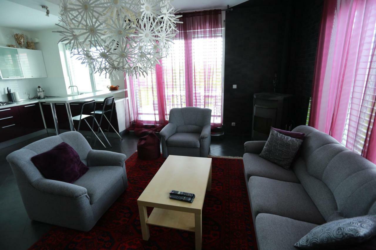 Sentis Otel Ujgorod Dış mekan fotoğraf
